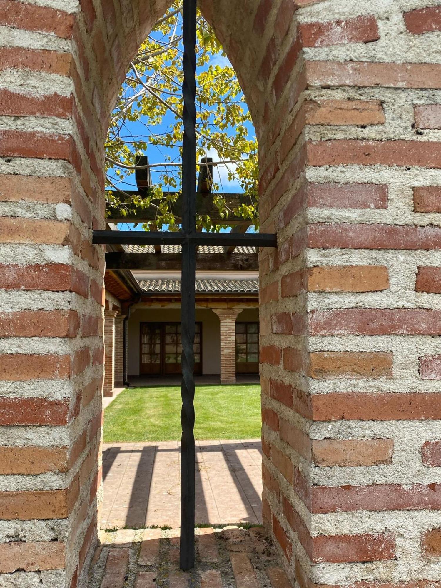 Casas Olmo Y Fresno Jardin Y Piscina A 17 Kilometros De Salamanca Buitenkant foto