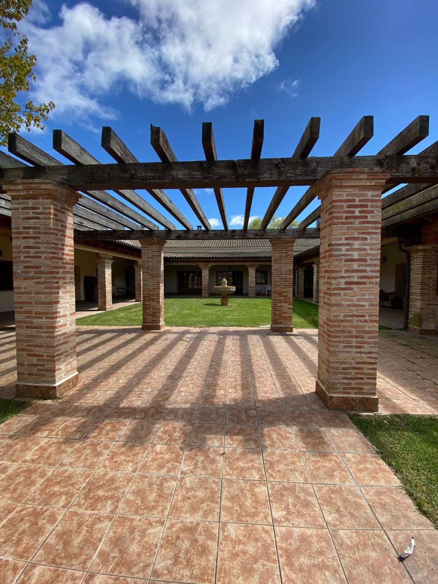 Casas Olmo Y Fresno Jardin Y Piscina A 17 Kilometros De Salamanca Buitenkant foto