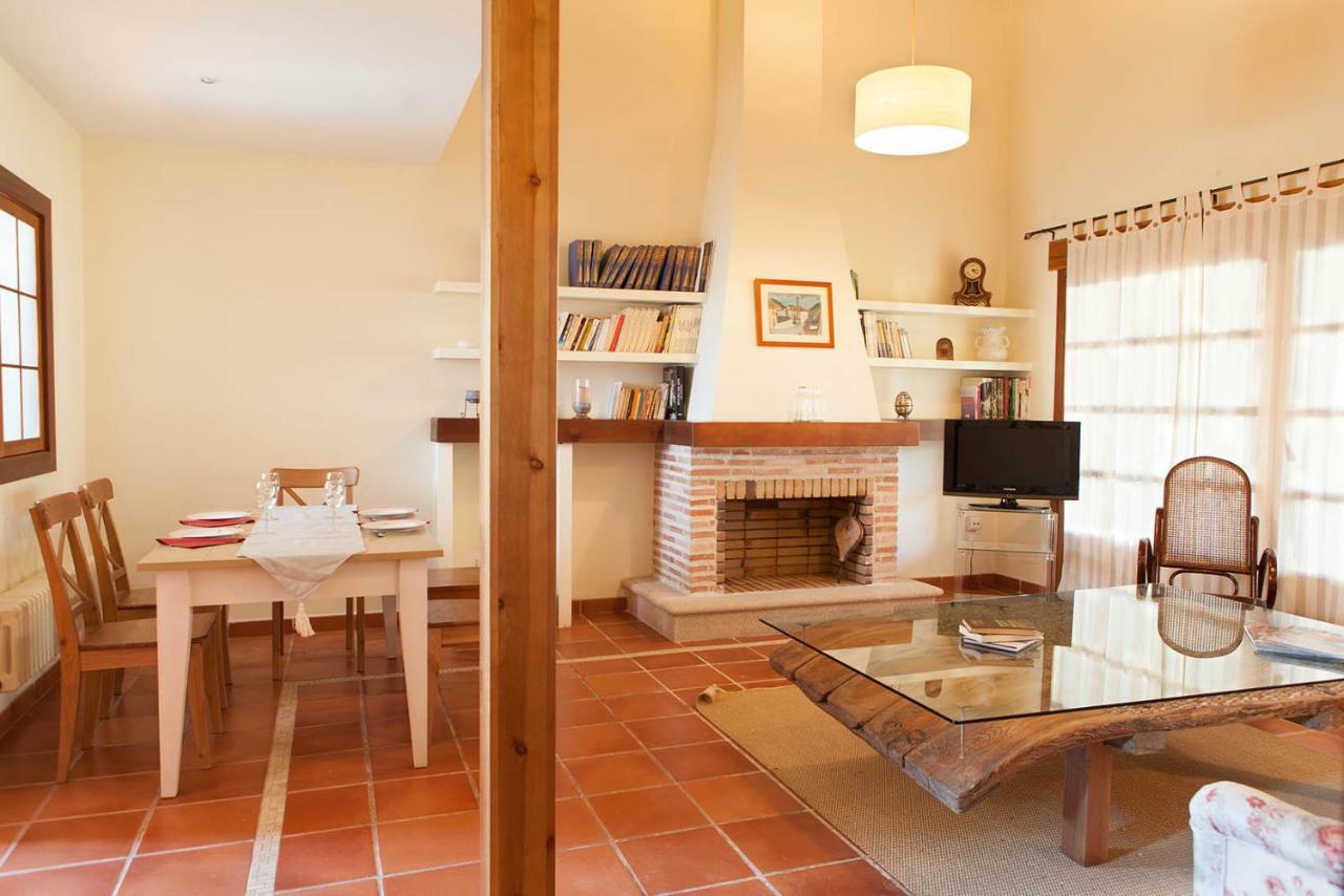 Casas Olmo Y Fresno Jardin Y Piscina A 17 Kilometros De Salamanca Buitenkant foto